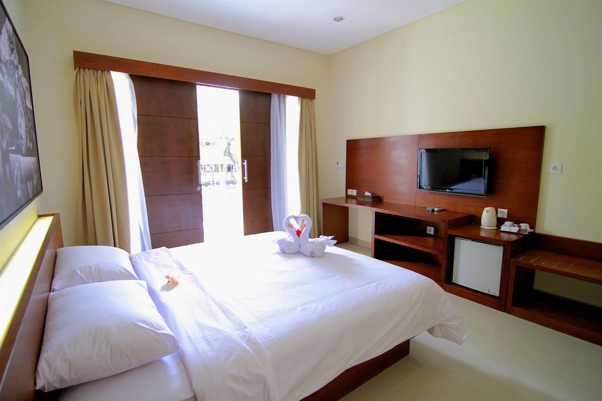 New Garden View Resort Легиан Экстерьер фото